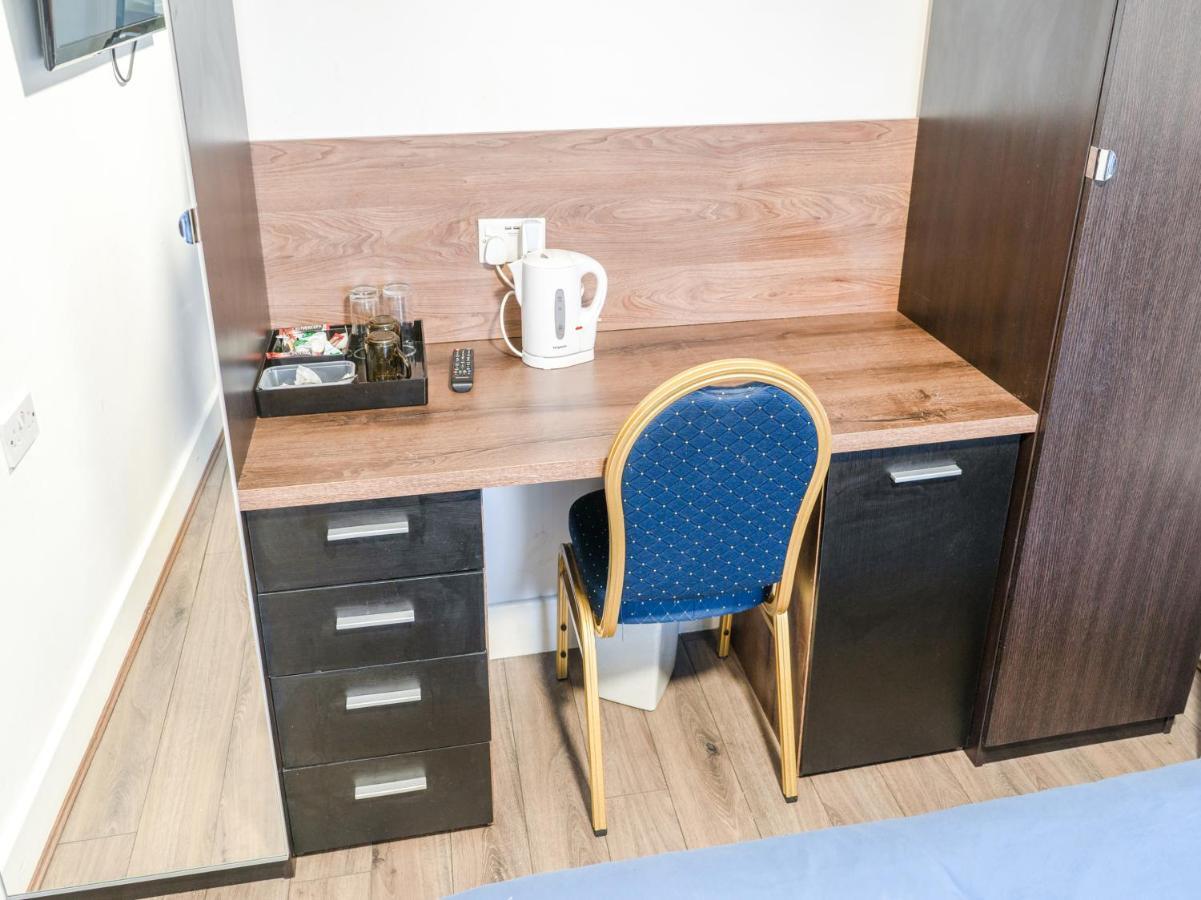 La Tavola Calda Hotel Nuneaton Kültér fotó