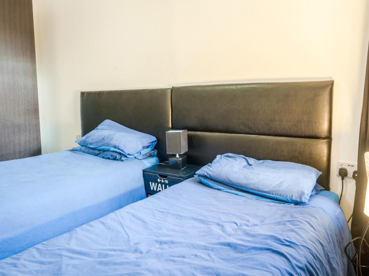 La Tavola Calda Hotel Nuneaton Kültér fotó