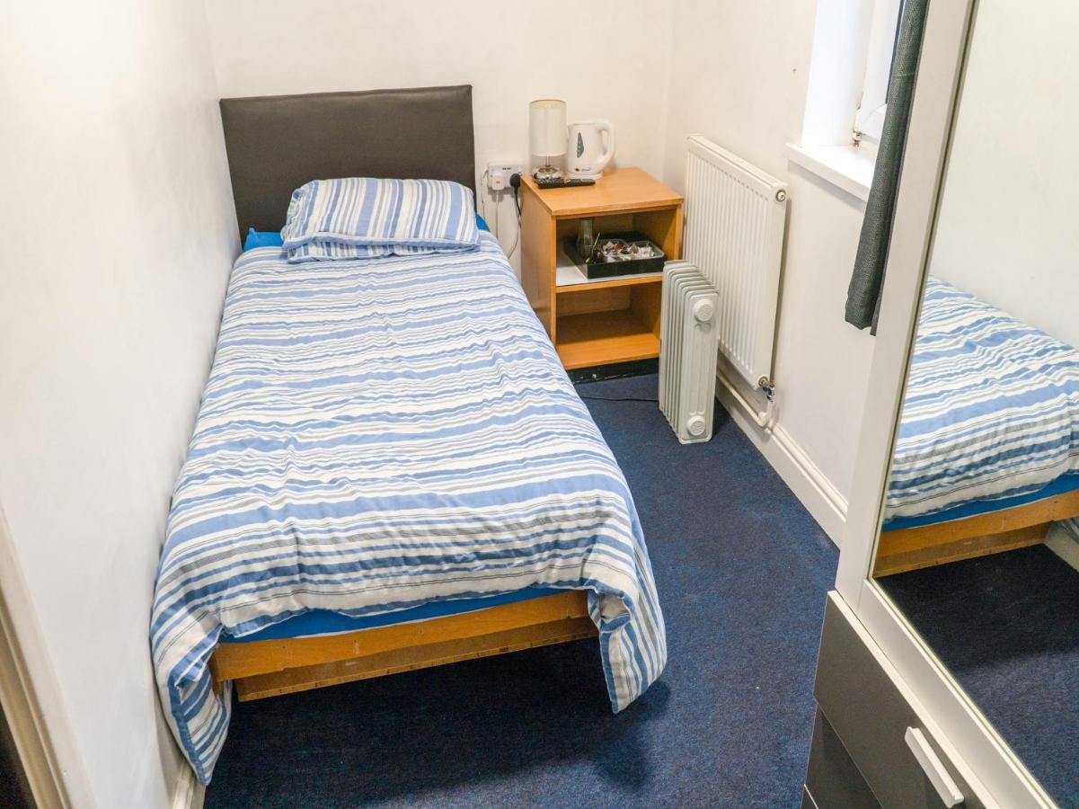 La Tavola Calda Hotel Nuneaton Kültér fotó
